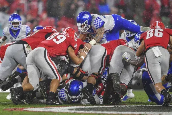 Georgia Aims for Return to Win Column at Kentucky