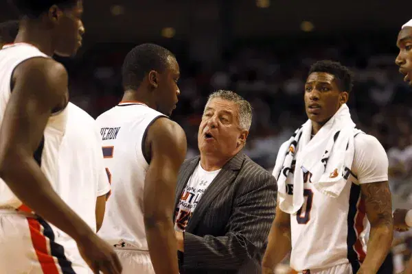 NCAA Basketball Betting Preview: Auburn Tigers vs. Kansas Jayhawks