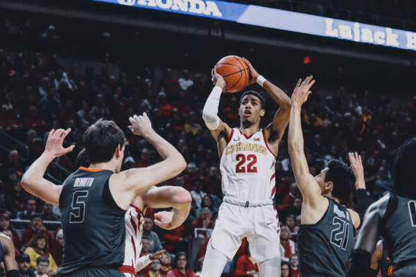 NCAA Betting Pick: Iowa State Cyclones at Kansas Jayhawks