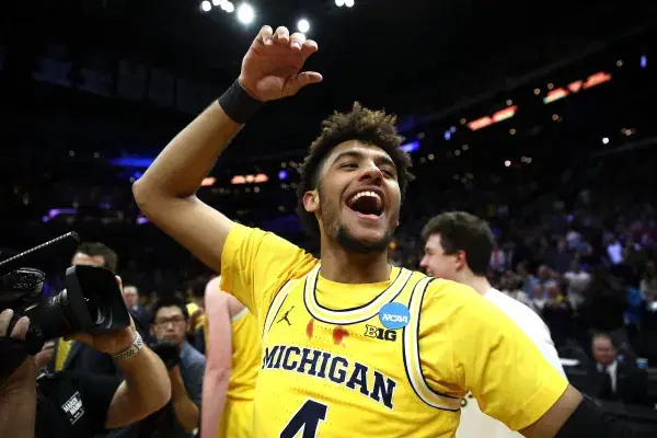 Big Ten Betting Preview: Wisconsin Badgers vs. Michigan Wolverines
