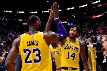 Los Angeles Clippers at Los Angeles Lakers