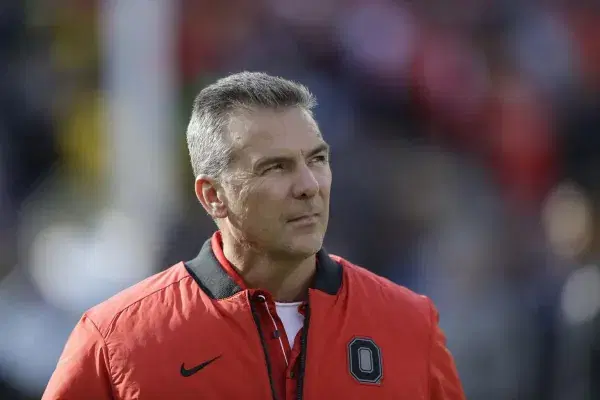 Opening Weekend of NCAA Football Brings Plenty of News and Notes