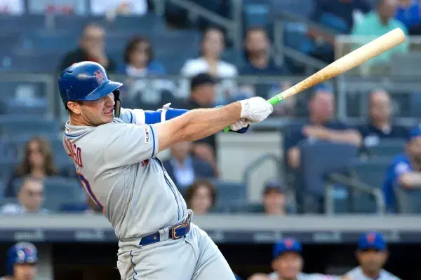 Alonso Remains on Tear; Is He A Shoo-in for NL Rookie of the Year?