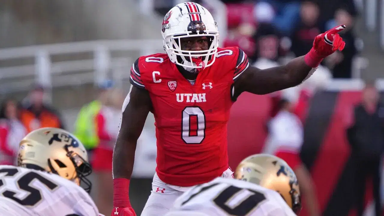 Lloyd, Gardner Top Odds to Be First LB, CB Taken in 2022 NFL Draft