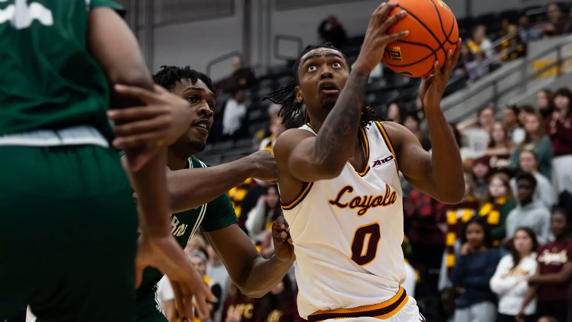 Charleston vs Loyola Chicago: Odds, Predictions & Key Insights | December 23, 2024