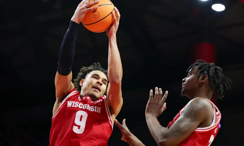 Minnesota vs Wisconsin: Odds, Predictions & Key insights | January 10, 2025