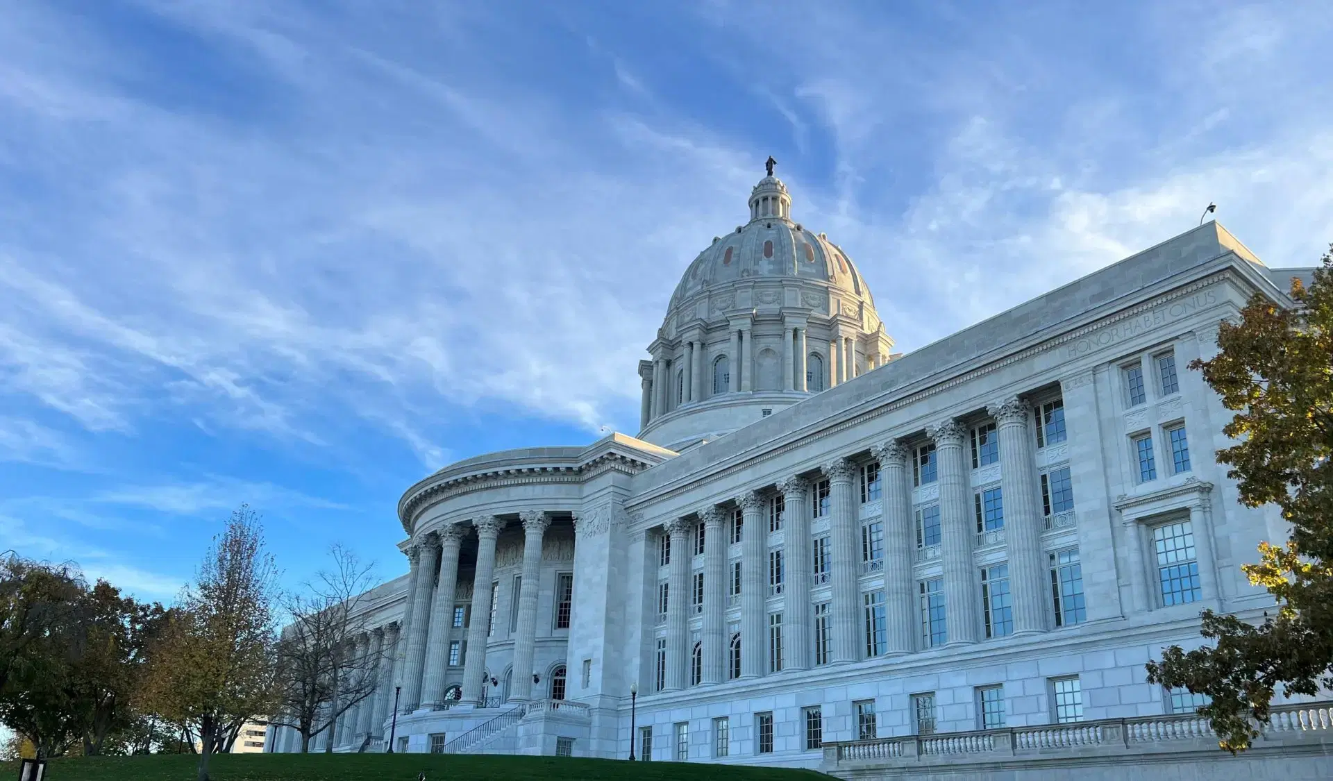 Missouri Online Sports Betting to Launch in December 2025