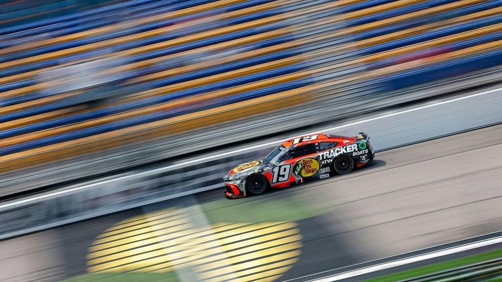 NASCAR Cup Series Iowa Corn 350 Predictions & Picks: Regular Season Stretch Run Continues in Iowa