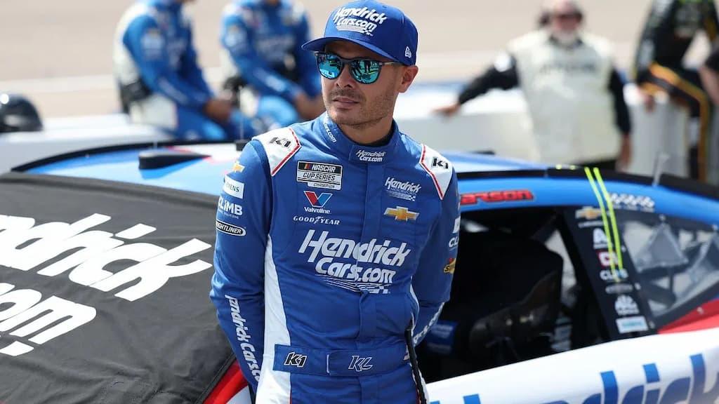 Odds and Favorites to Win the 2025 NASCAR Cup Series Championship: Larson, Hamlin Lead the Line