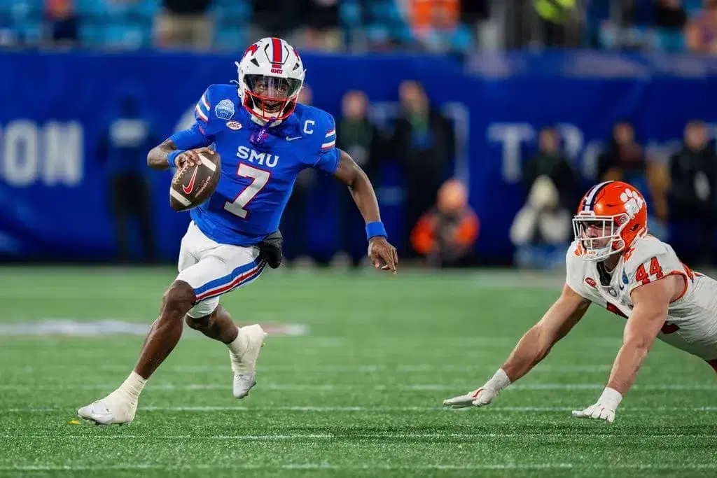 SMU Mustangs vs. TCU Horned Frogs Picks and Predictions: Crosstown Foes Battle in Fort Worth