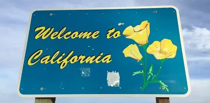 Gambling in California, recommended Online Casinos and Sportsbooks, Regulation and News