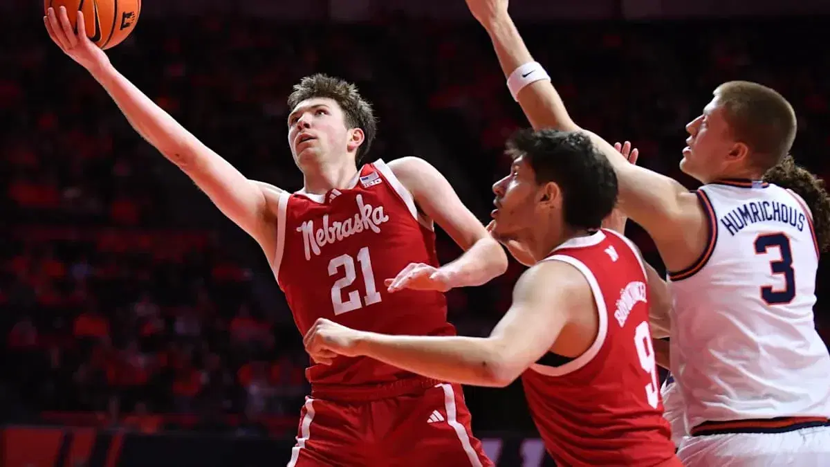 Pryce Sandfort puts up 16.2 points per game while shooting 47.7% from the field overall - NCAA Basketball Picks