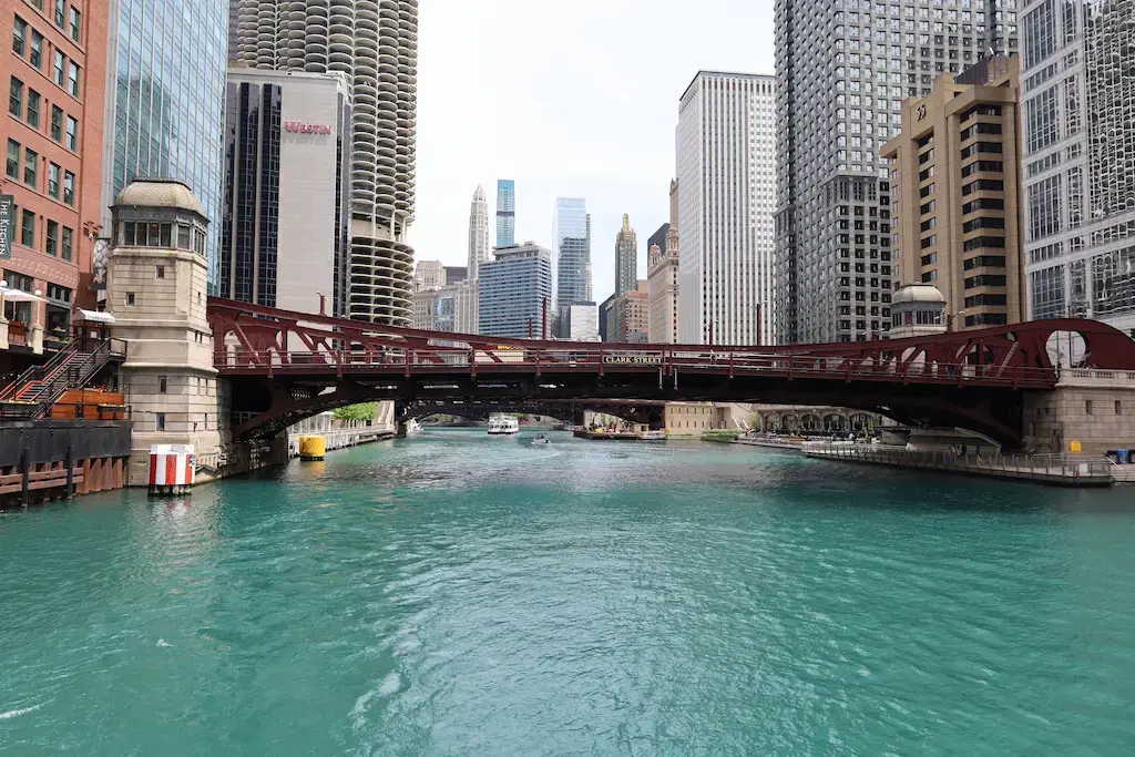 Illinois HB 4171: Lawmakers Vote to Block Chicago Betting Tax