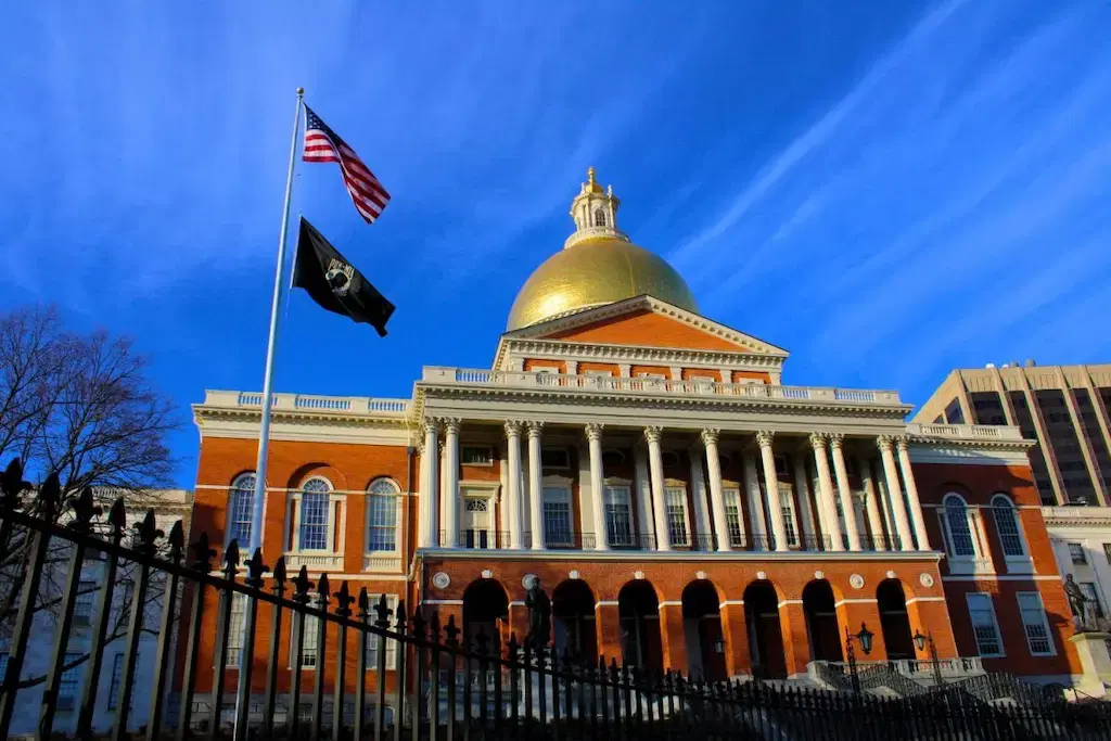 Massachusetts Delays H4431 Online Casino Bill