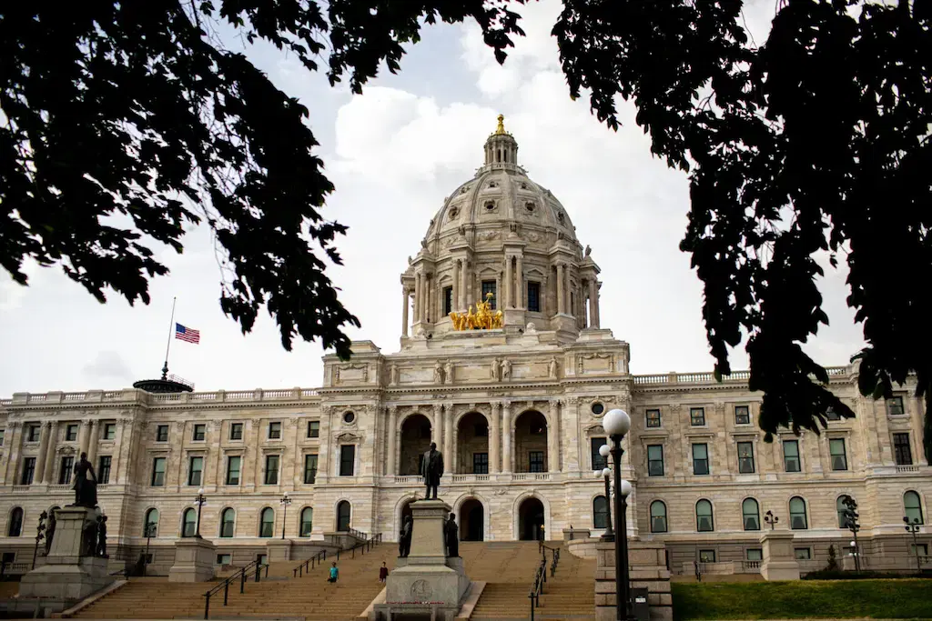 Minnesota Introduces SF 4139 to Legalize Online Betting
