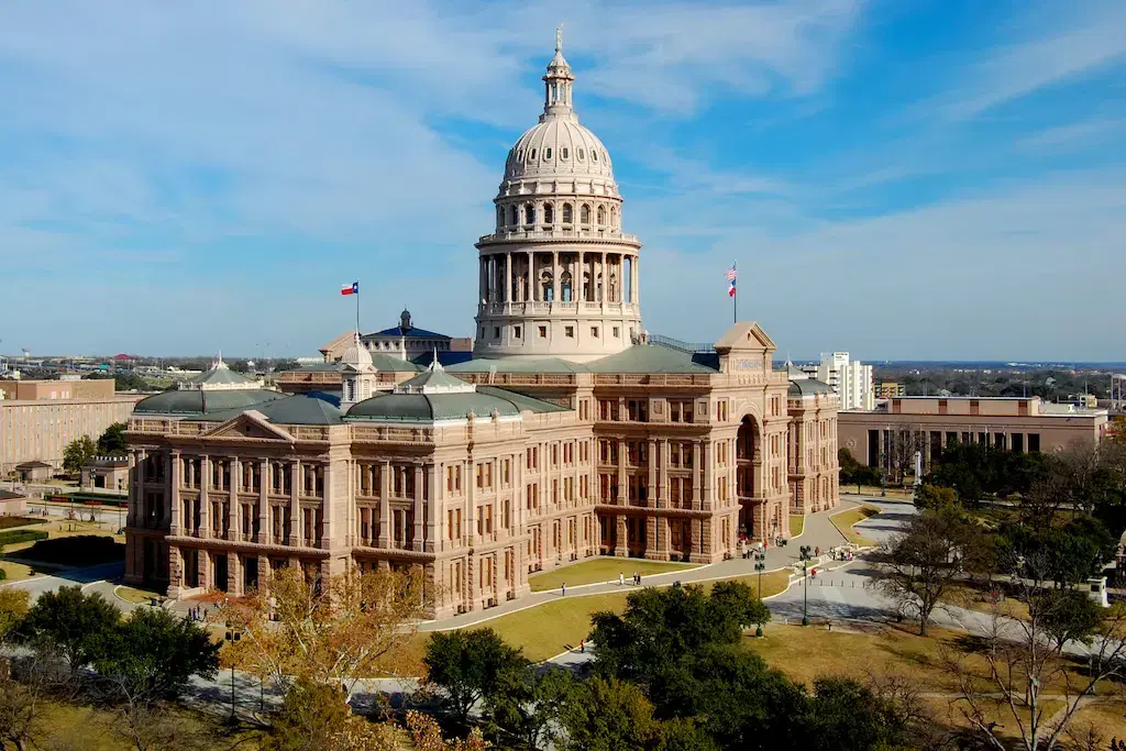 Lieutenant Gov. Patrick Urges Texas Lawmakers to Probe Prediction Markets