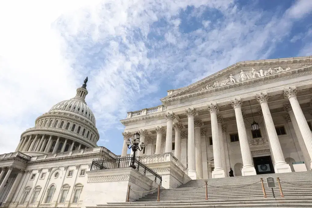 US Senators Push Ban on Sports Prediction Markets