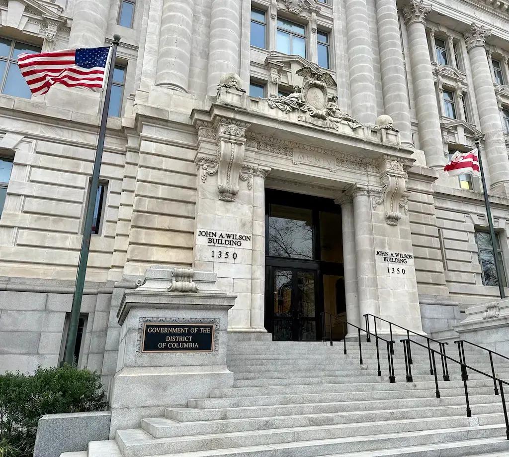 Washington DC CB 260656 Advances US Online Casino Debate