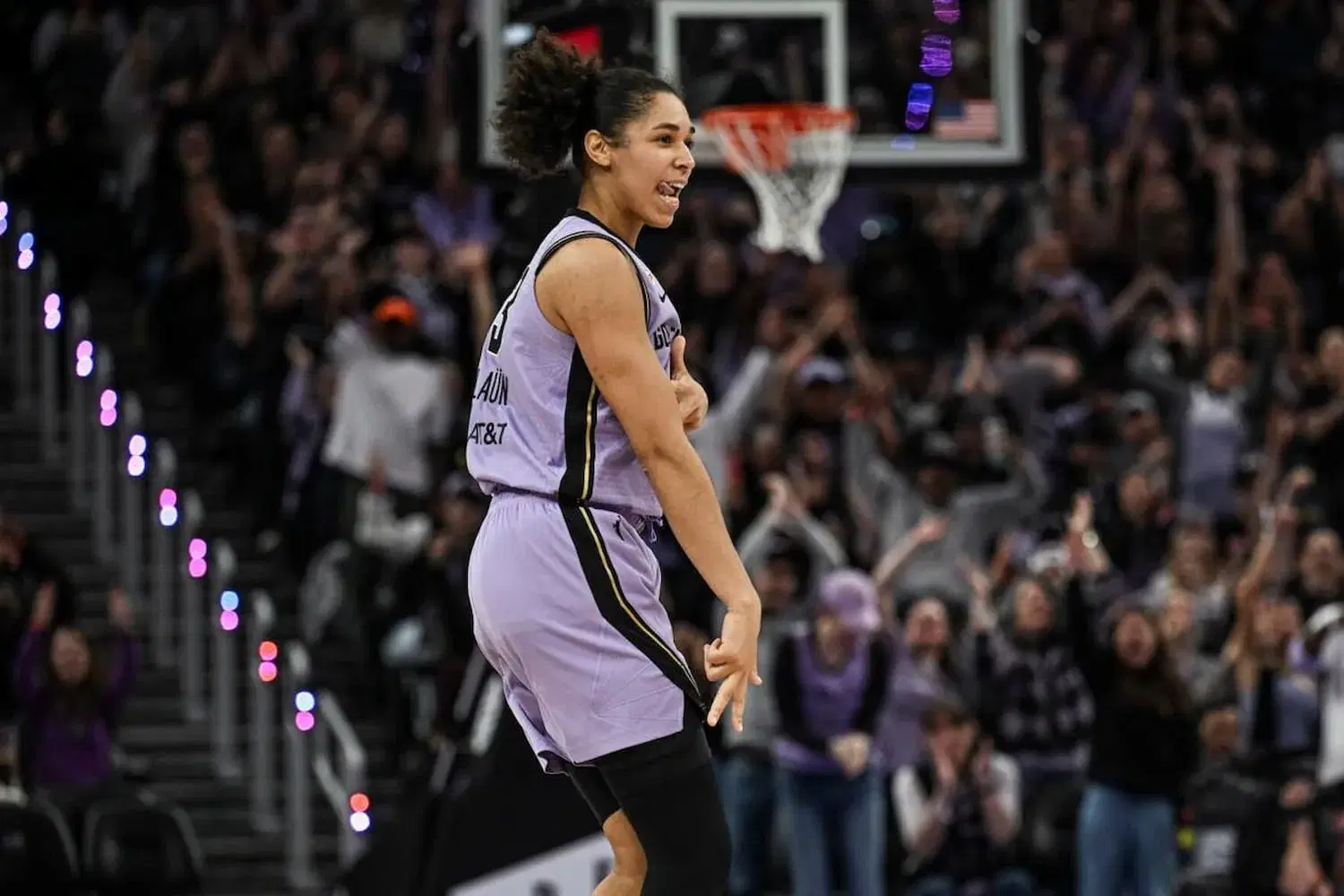 The Finale: Game 2 — Expert Picks for the WNBA Finals (10/19)