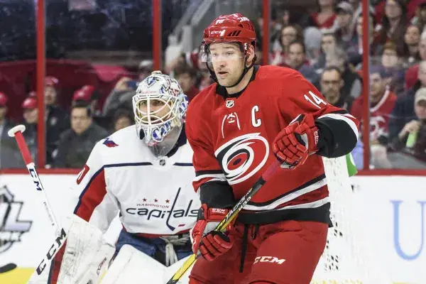 NHL: Eastern Conference Finals: Carolina Hurricanes at Boston Bruins – Game 1