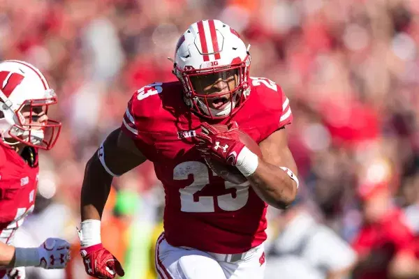 Wisconsin Badgers at South Florida Bulls Betting Pick