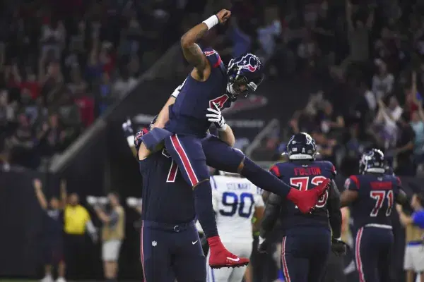 Texans Pick up Huge Thursday Night Football Win, Move To AFC South Driver’s Seat