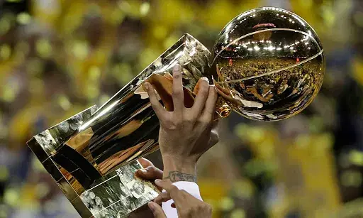 LA Lakers Remain Favorites to Clinch a Second Larry O’Brien Trophy