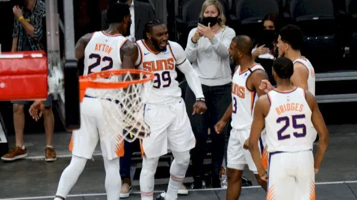 Phoenix Favored to Down Desperate Bulls and Continue Home Prowess