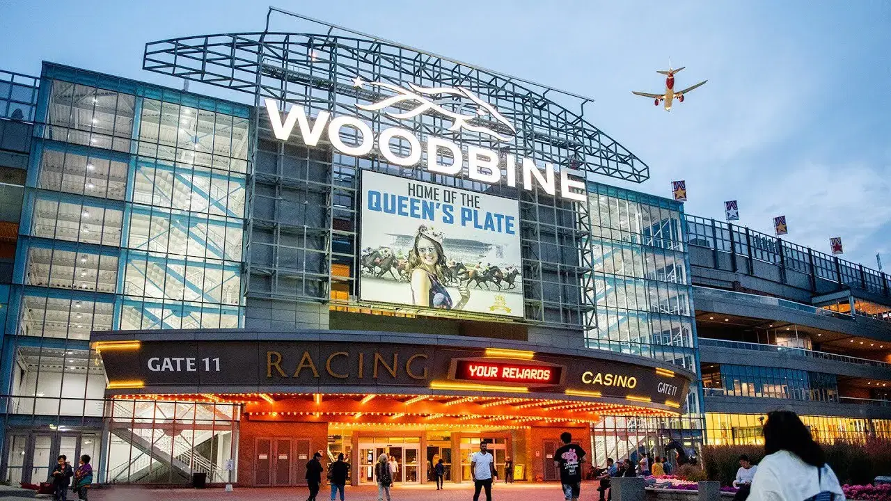 Canadian Sports Betting Bill Amended to Protect Horse Racing Industry