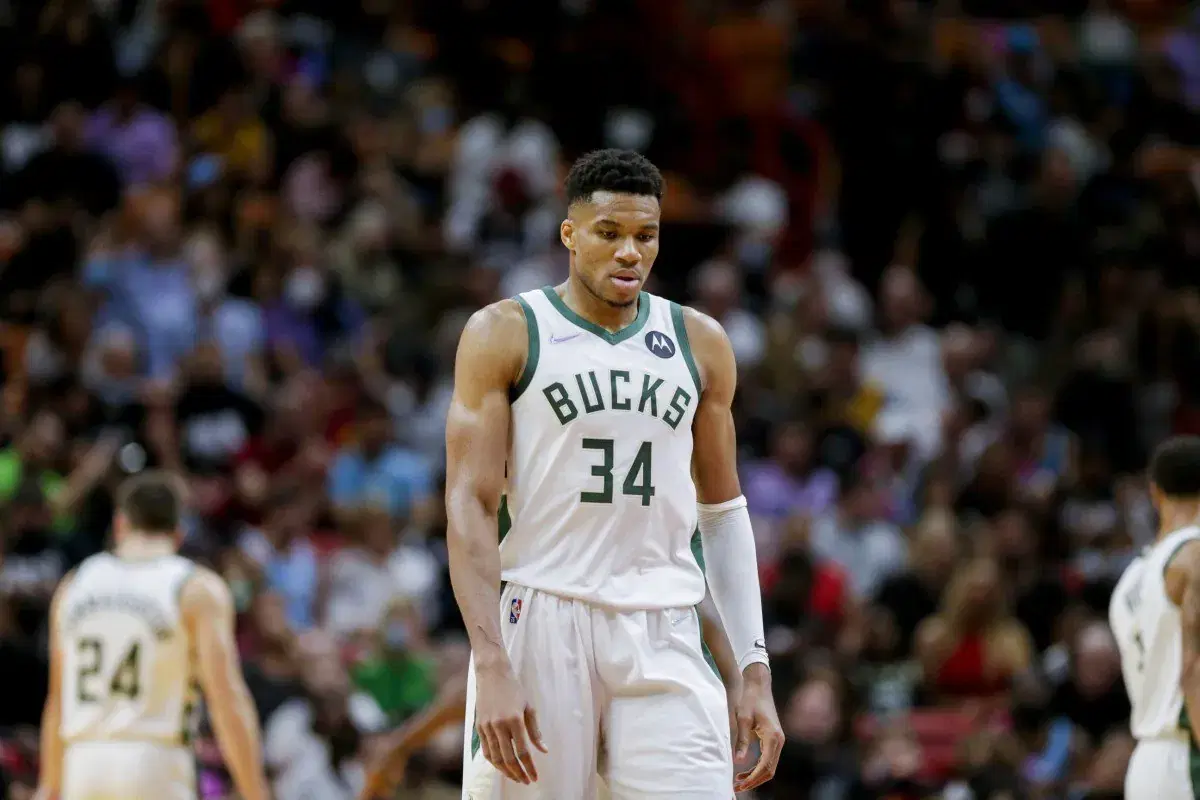 Los Angeles Lakers vs Milwaukee Bucks Preview: Lakers Look to Start Road Trip With Win in Milwaukee