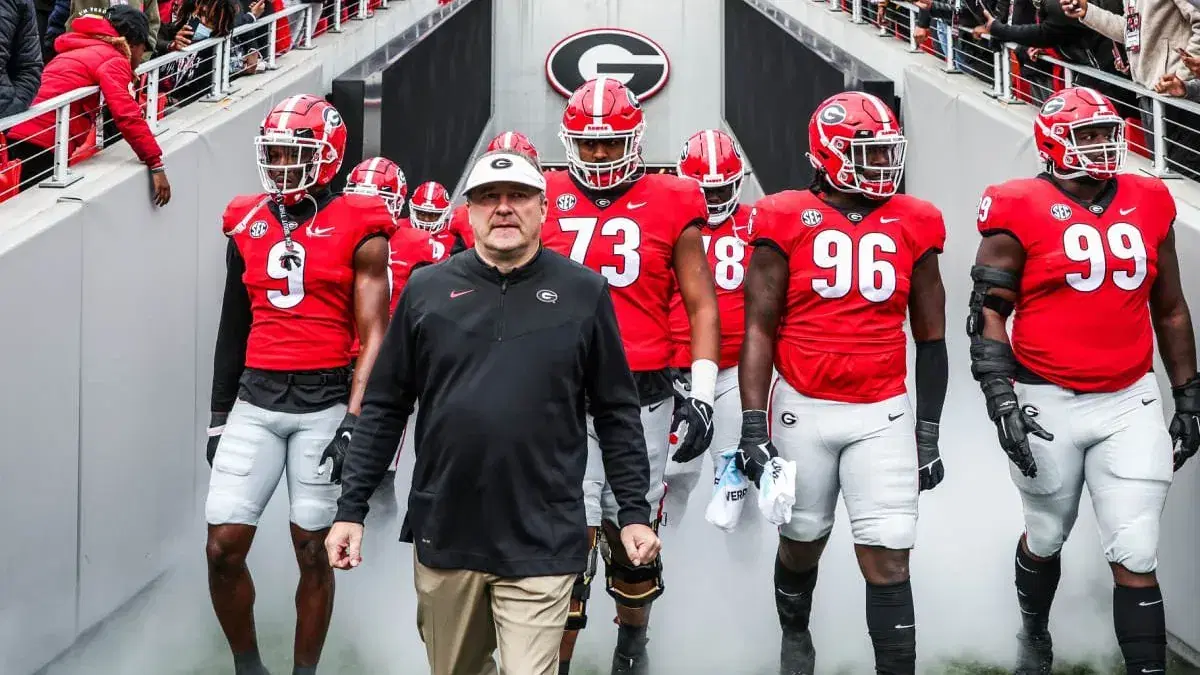 Oregon vs. Georgia Week 1 Betting: Expect Bulldogs to Open Season with a Victory