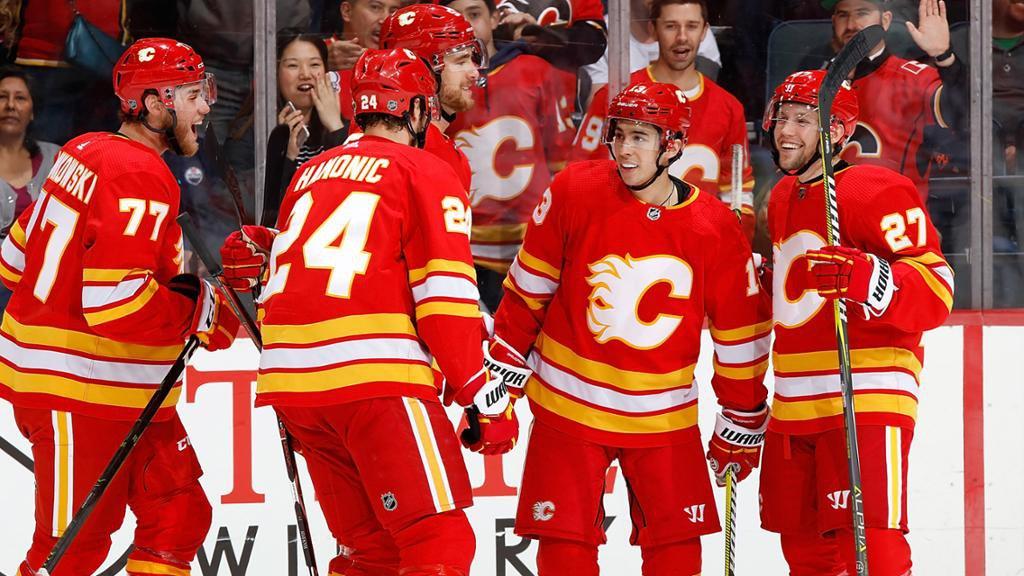 Penguins vs. Flames Prediction & Prop Bets: Trust the Flames to stay hot (10/25) cover