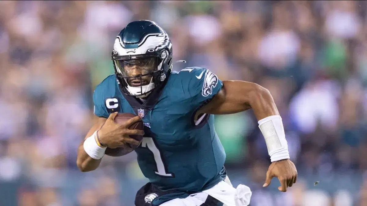 Cowboys vs. Eagles Week 6 Betting: Back the Eagles, Under in Sunday Night Football Rivalry Game
