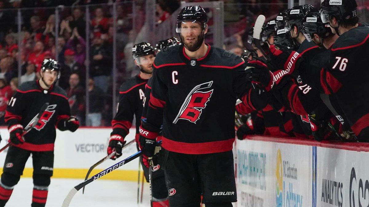Kraken vs Hurricanes Betting (Dec. 15): Carolina Looks Strong in return to PNC Arena