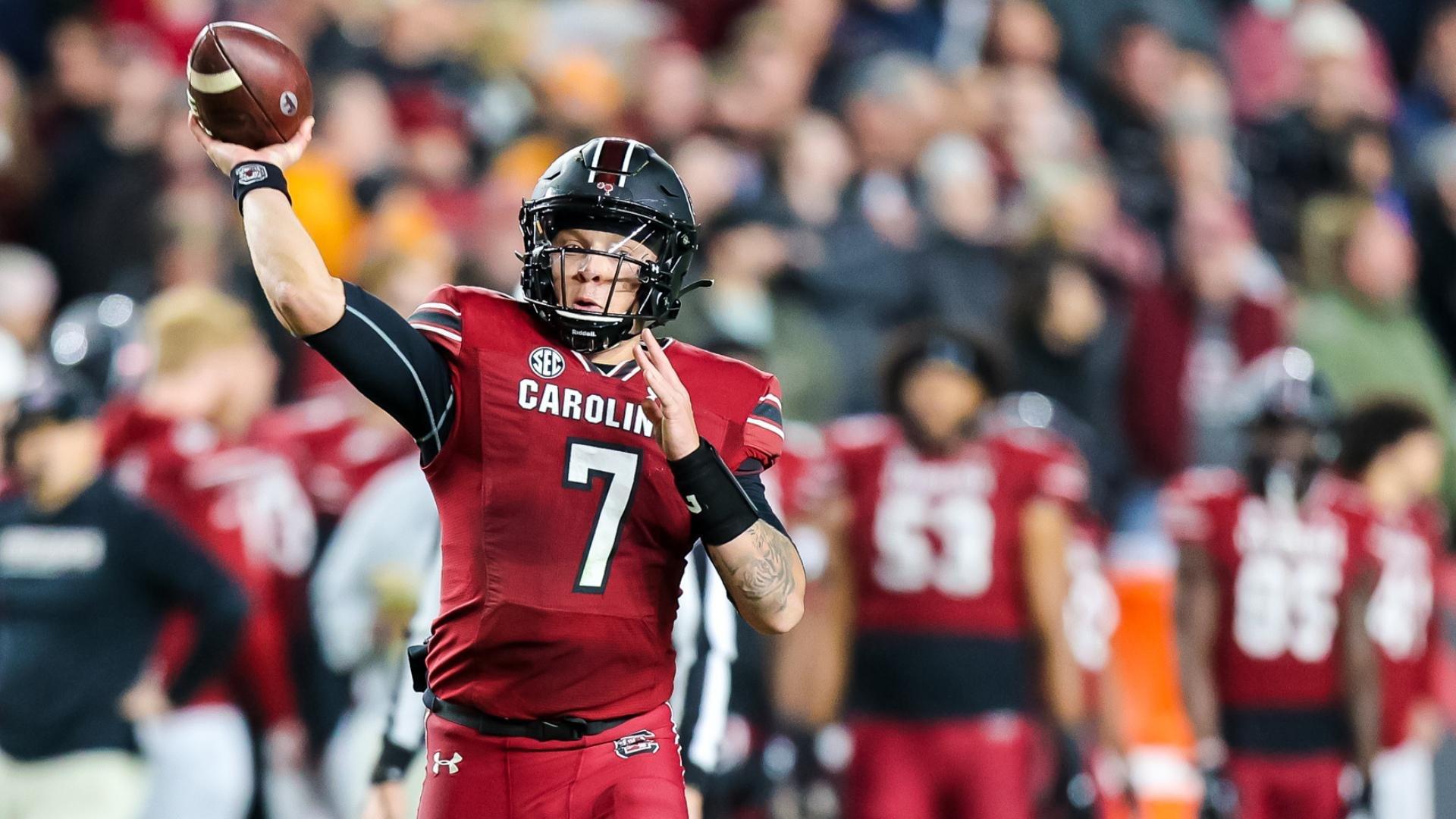 Notre Dame vs South Carolina (2022 Gator Bowl) Prediction & Picks: Gamecocks, Irish look to end with nine wins