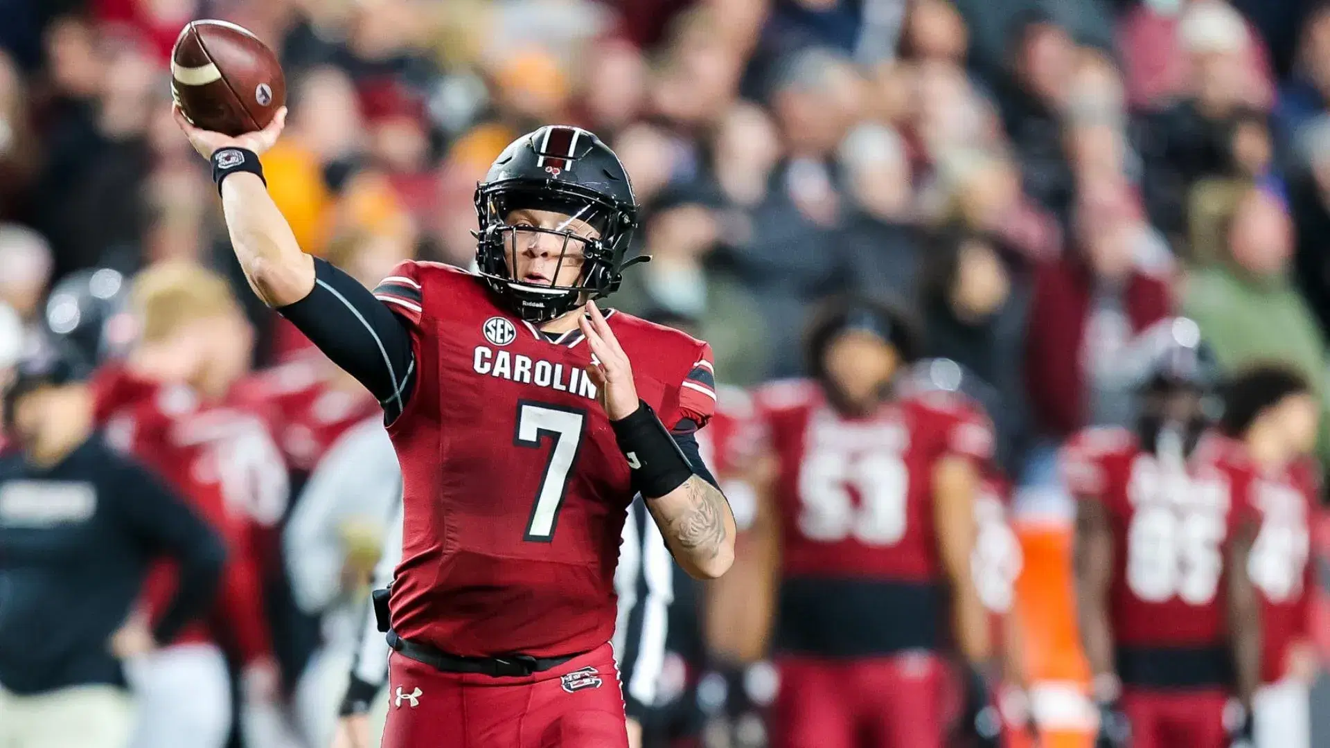 Notre Dame vs South Carolina (2022 Gator Bowl) Prediction & Picks: Gamecocks, Irish look to end with nine wins