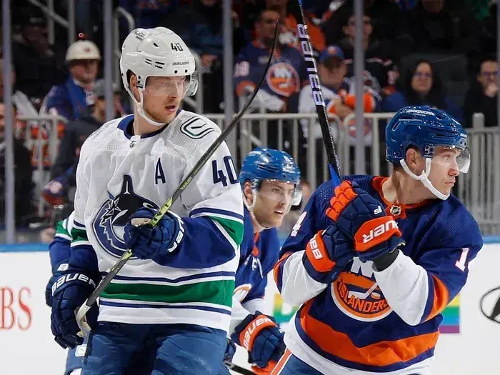 NHL: New York Islanders vs Vancouver Canucks Predictions, Odds & Best Bets