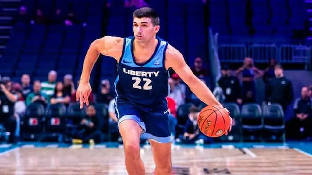 Furman vs Liberty Prediction & Picks: Will the Paladins Extinguish the Flames in Conway?