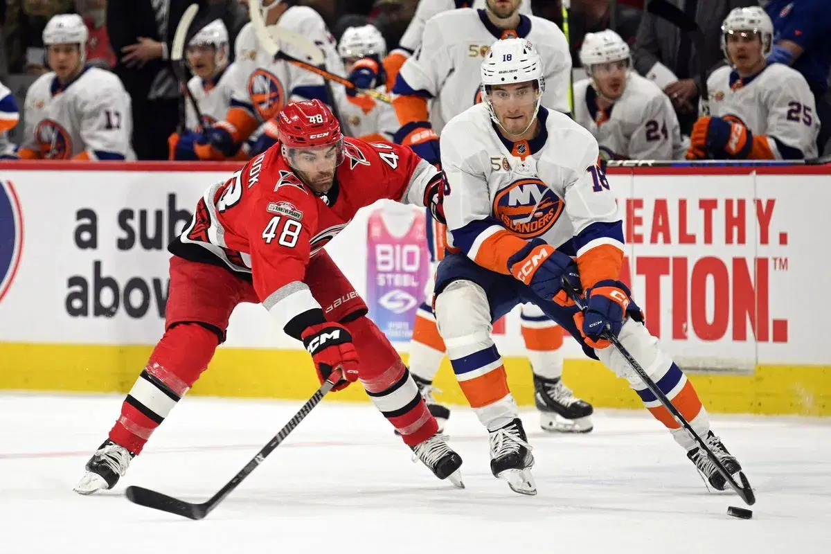 NHL Gameday: New York Islanders vs Carolina Hurricanes Prediction, Odds and Best Bets