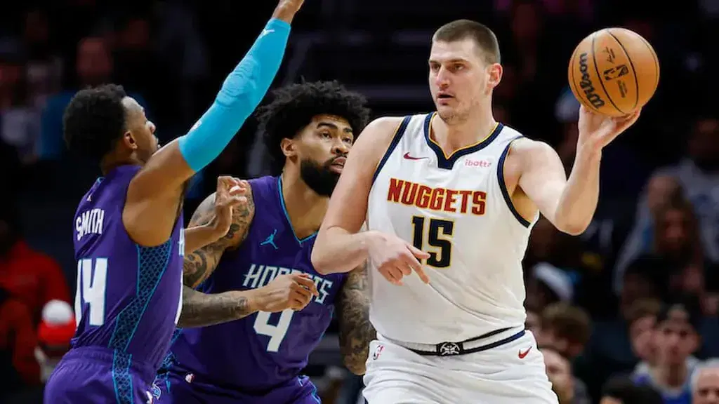 Warriors vs Nuggets Christmas Day Prediction & Player Prop Picks: Threes for Curry, Boards for Murray, and Dimes for Jackson