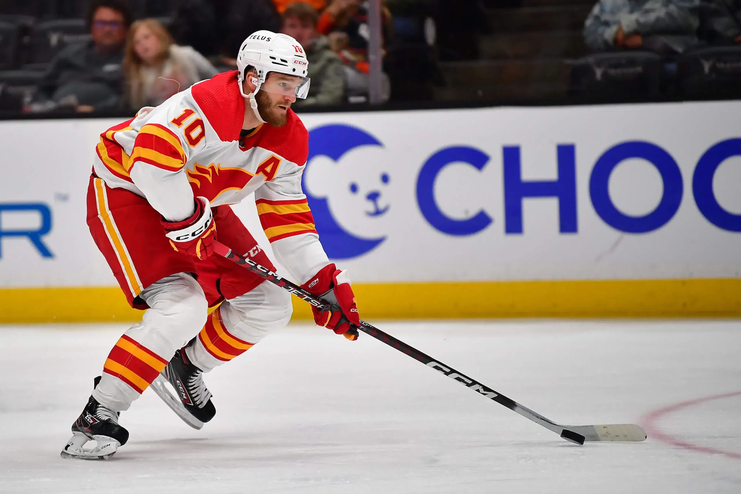 Bruins vs Flames NHL Predictions, Odds, Props, & Best Bets (12/17)
