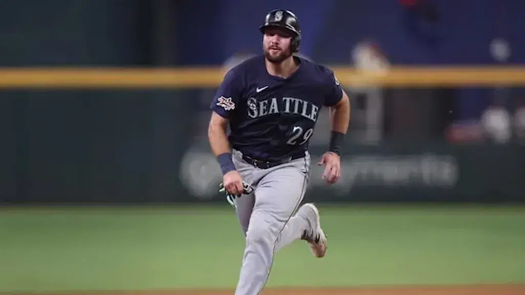 2025 MLB Home Run Leader Odds and Projections: Is Raleigh Headed for History?