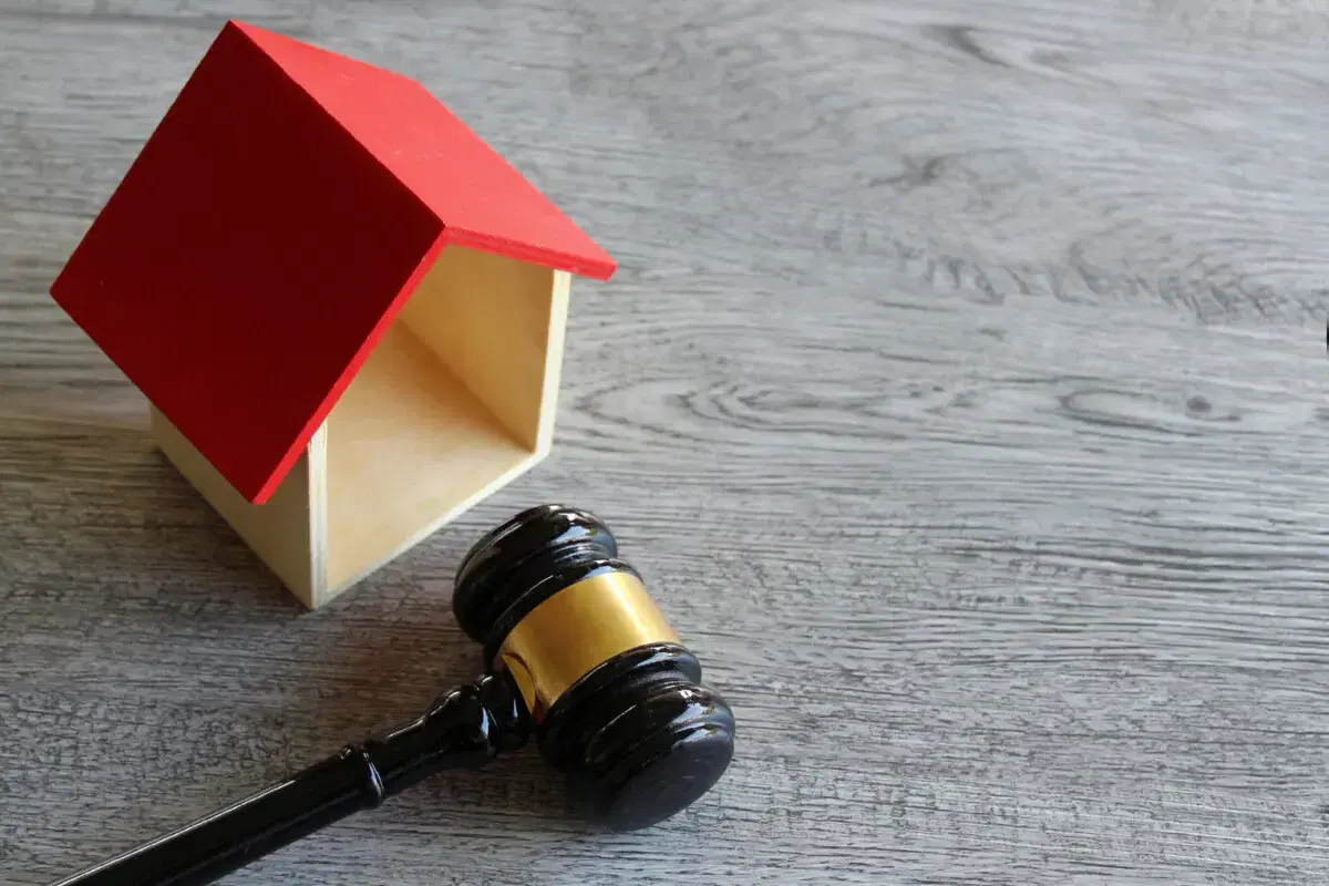 Sen. Lummis Unveils Mortgage Act to Count Crypto as Assets