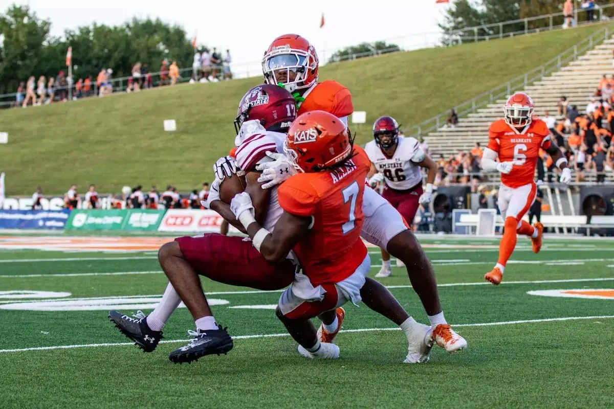 Sam Houston Bearkats vs. Hawaii Rainbow Warriors Picks and Predictions: Late Night on the Island