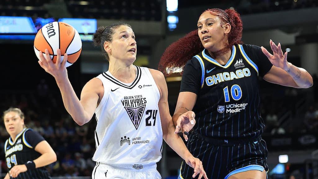 Cecilia Zandalasini (left) of the Golden State Valkyries - Atlanta Dream vs. Golden State Valkyries WNBA Prediction & Best Bets (8/17/2025)