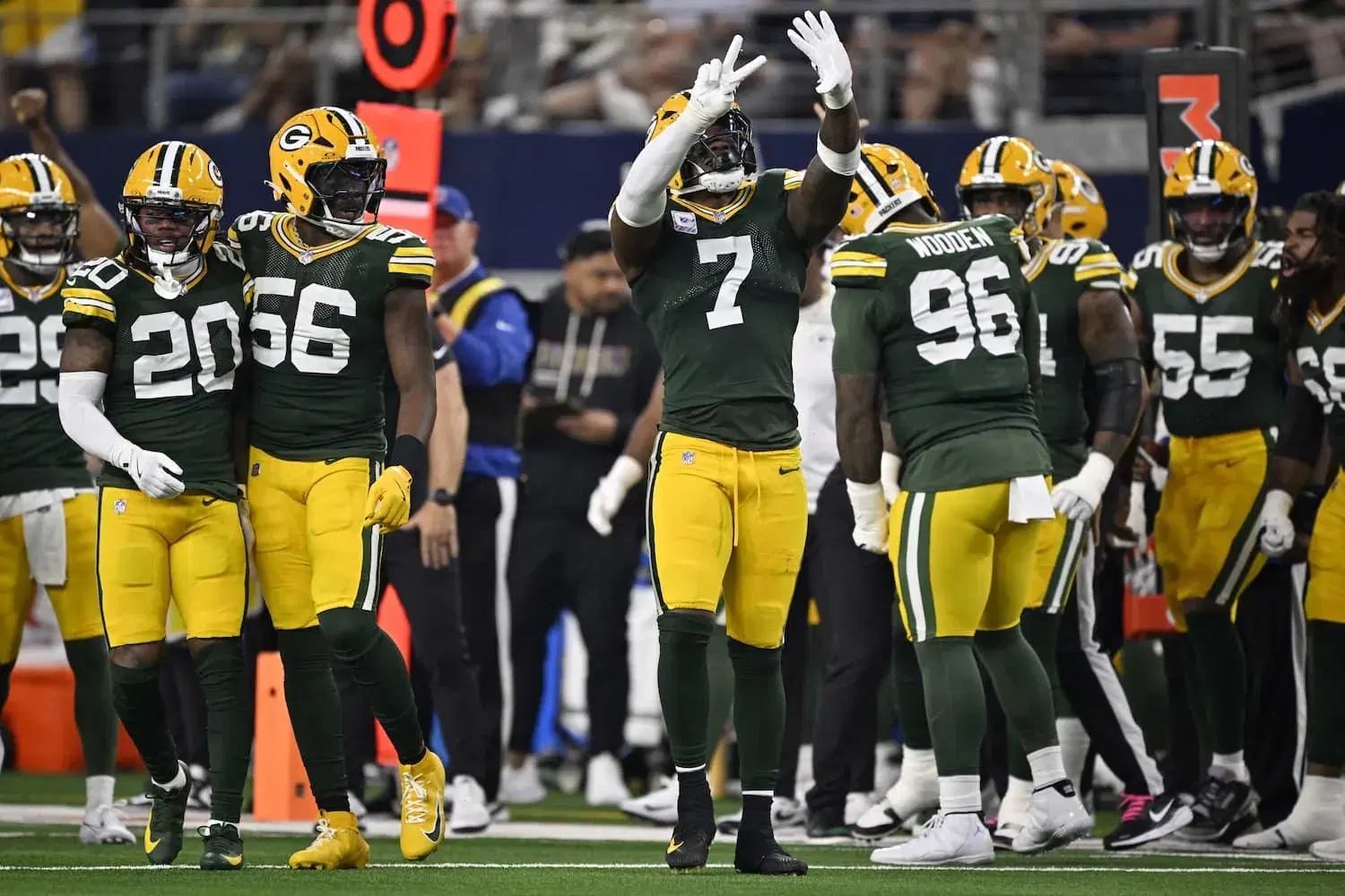 Eagles vs. Packers | NFL Week 10 Breakdown & Best Bets: Moday Night Mayhem