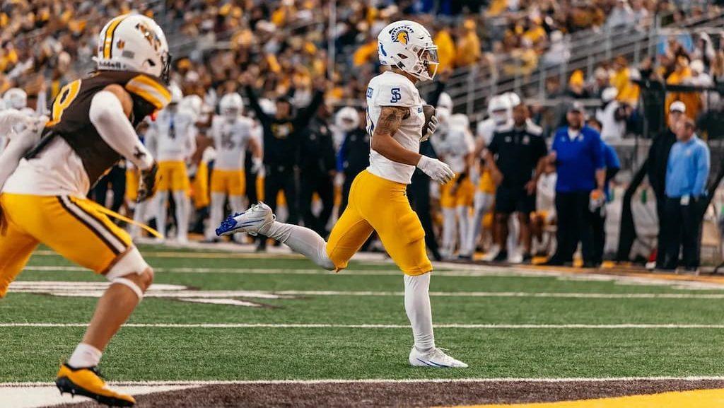 San Jose State wide receiver Danny Scudero (#5) - San Jose State vs. Utah State Prediction & Picks (10/17/2025)