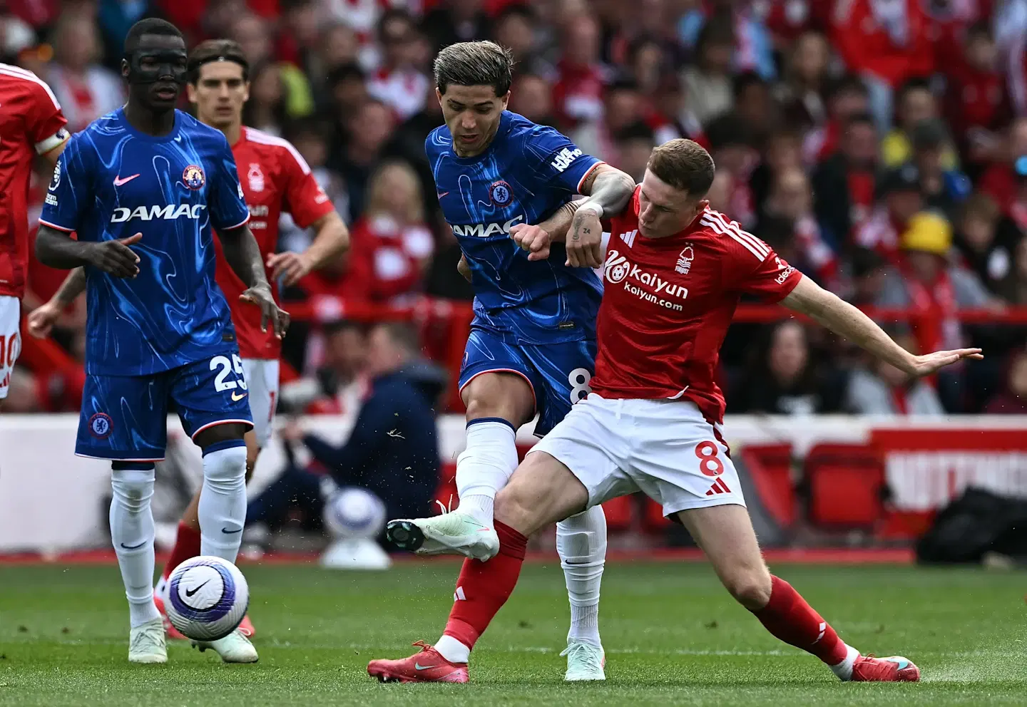 EPL: Nottingham vs. Chelsea Picks and Odds | October 18, 2025