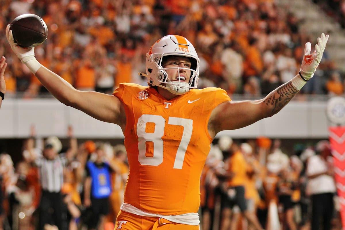 Best NCAA Football Week 8 Player Props: A Kid from Kansas