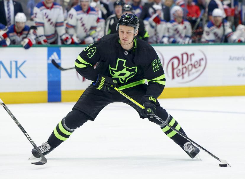 Roope Hintz point is a best bet as Dallas gets their top center back